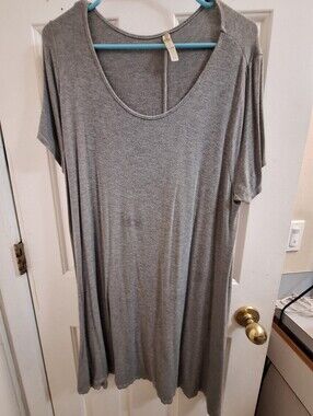 Jesse & J Gray Cap Sleeve Plus Dress 3X